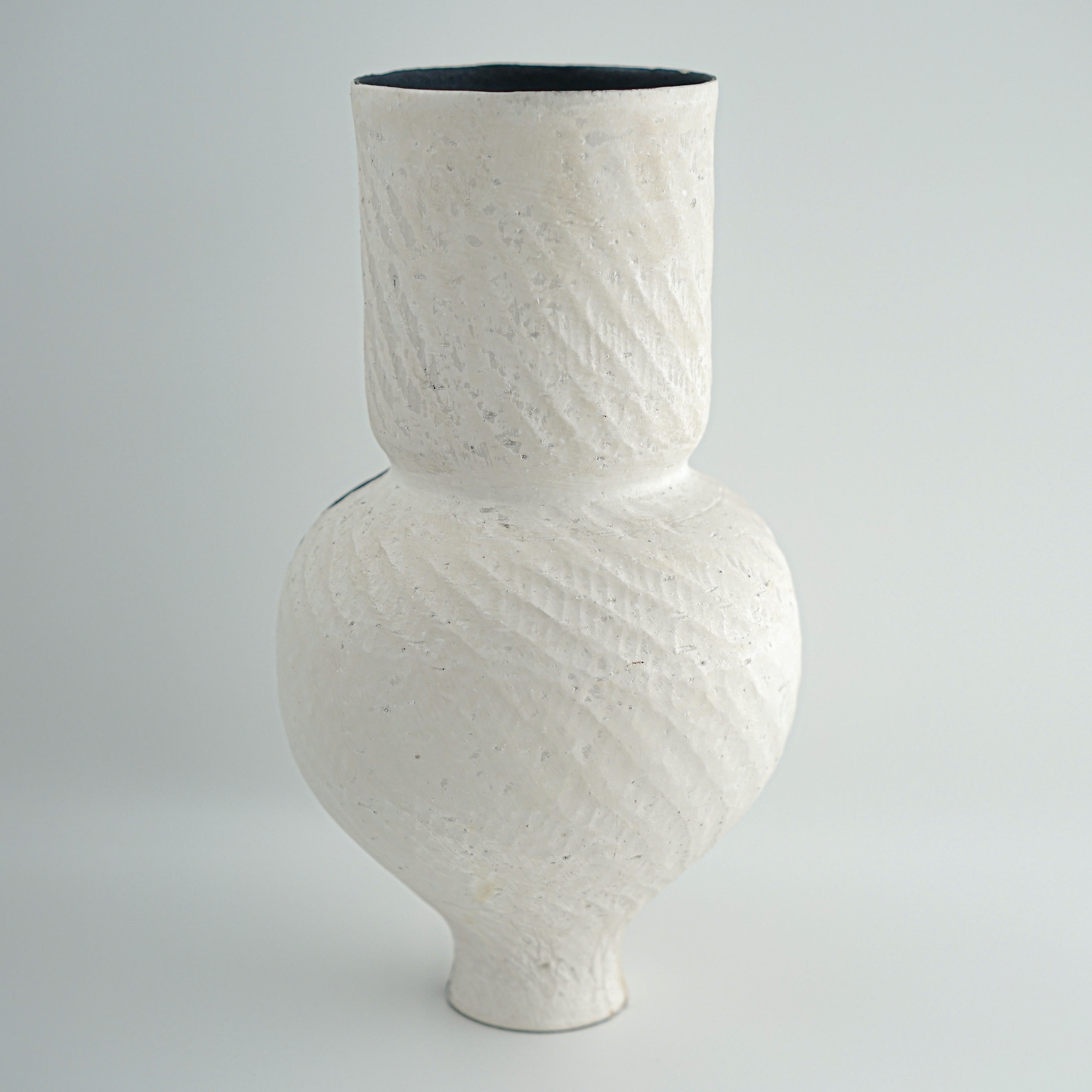 Dadan Ceramic | Silver glaze vase | Minimalism Collection -1