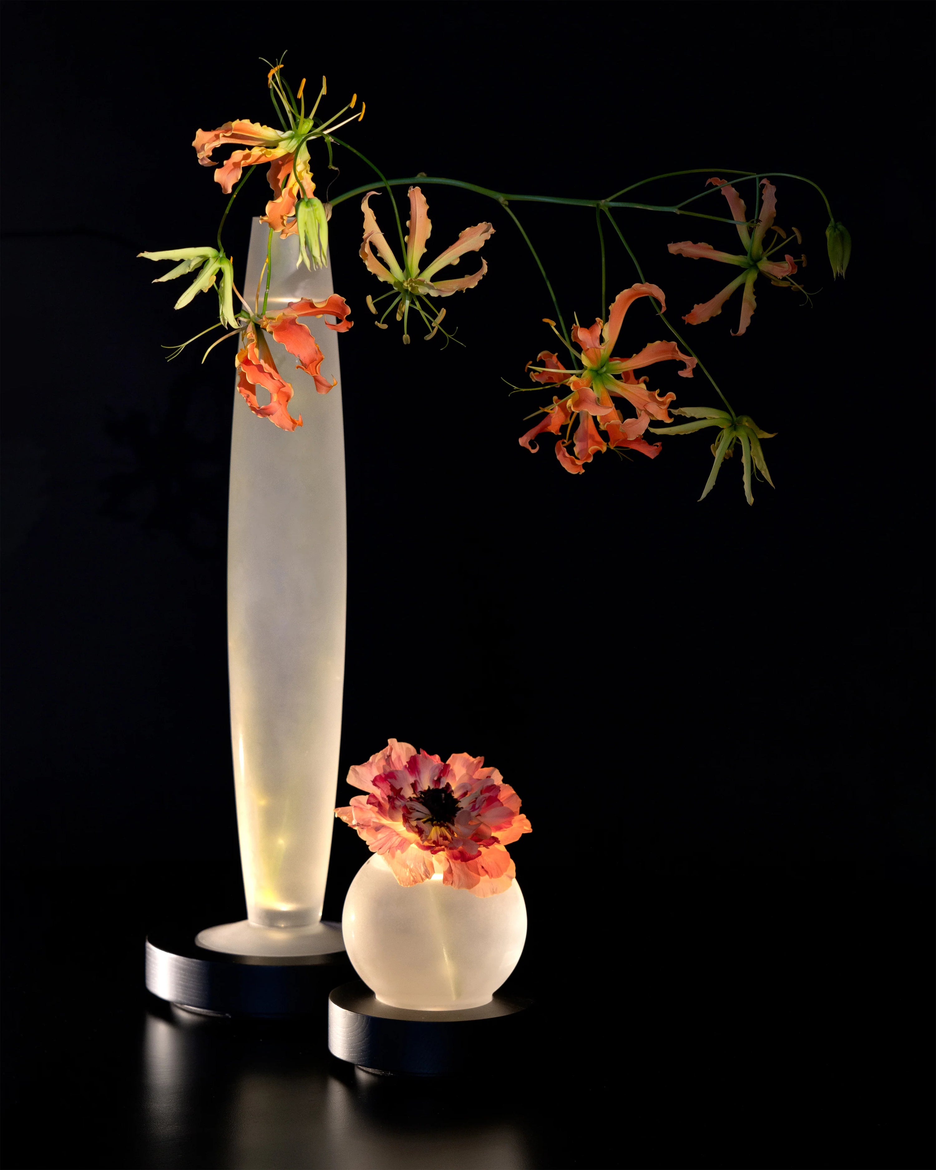Vase/table lamp black white Lys 3 | Serax by Ann Demeulemeester