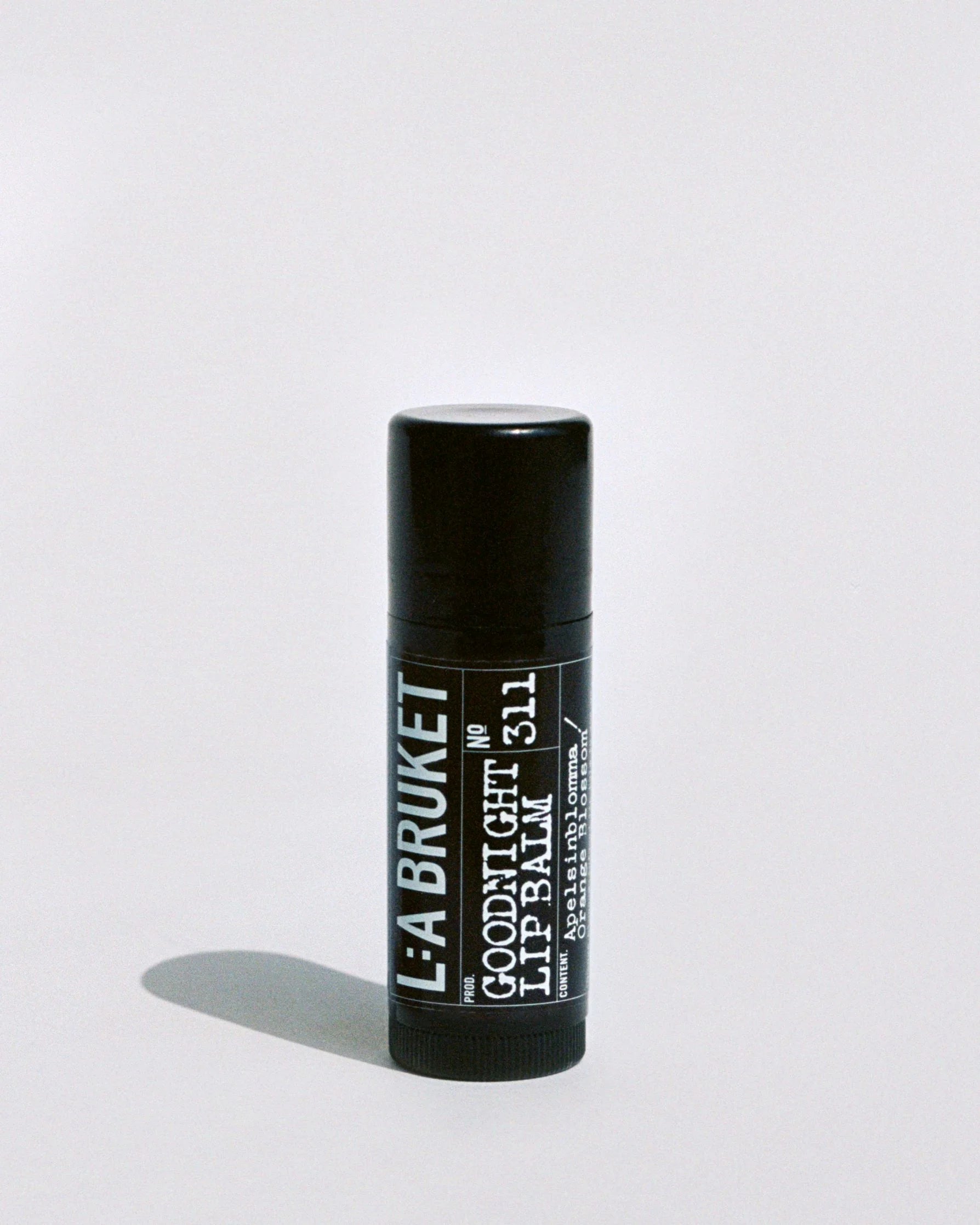 clean-beauty-lip-balm-moisturizing