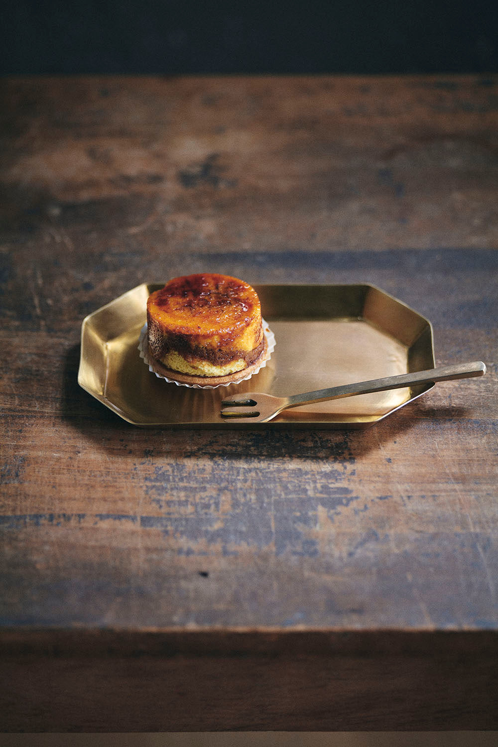 BRASS PLATE LONG OCTAGONAL