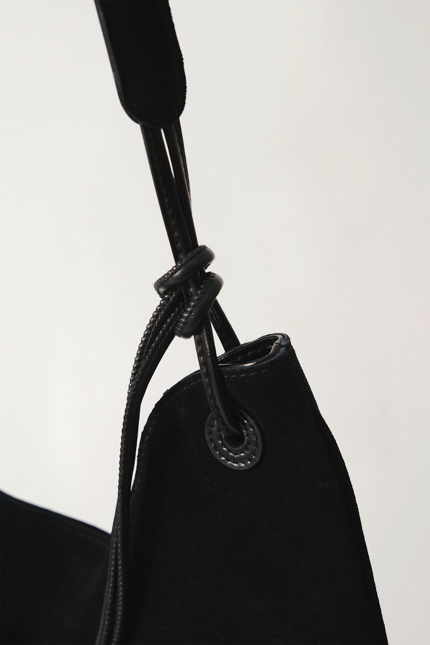 MEDIUM SHOULDER HOBO BAG