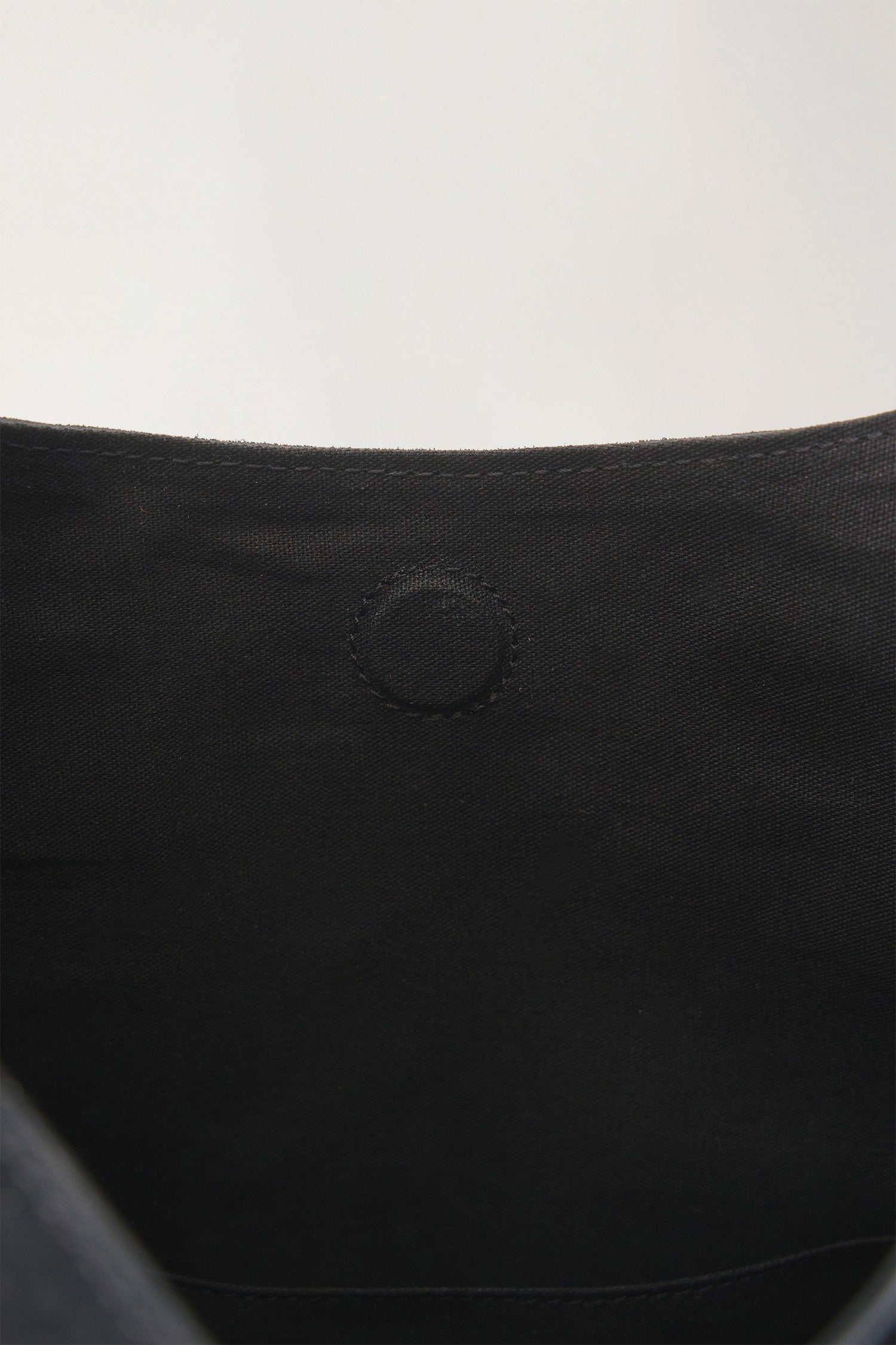 MEDIUM SHOULDER HOBO BAG