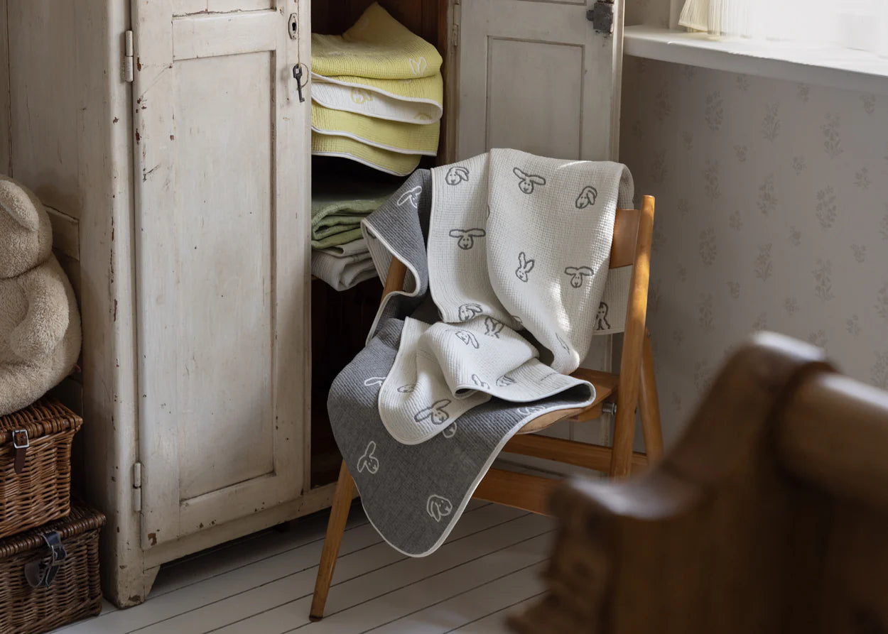 BUNNY BUNNY COTTON MODAL BLANKET - WARMGREY