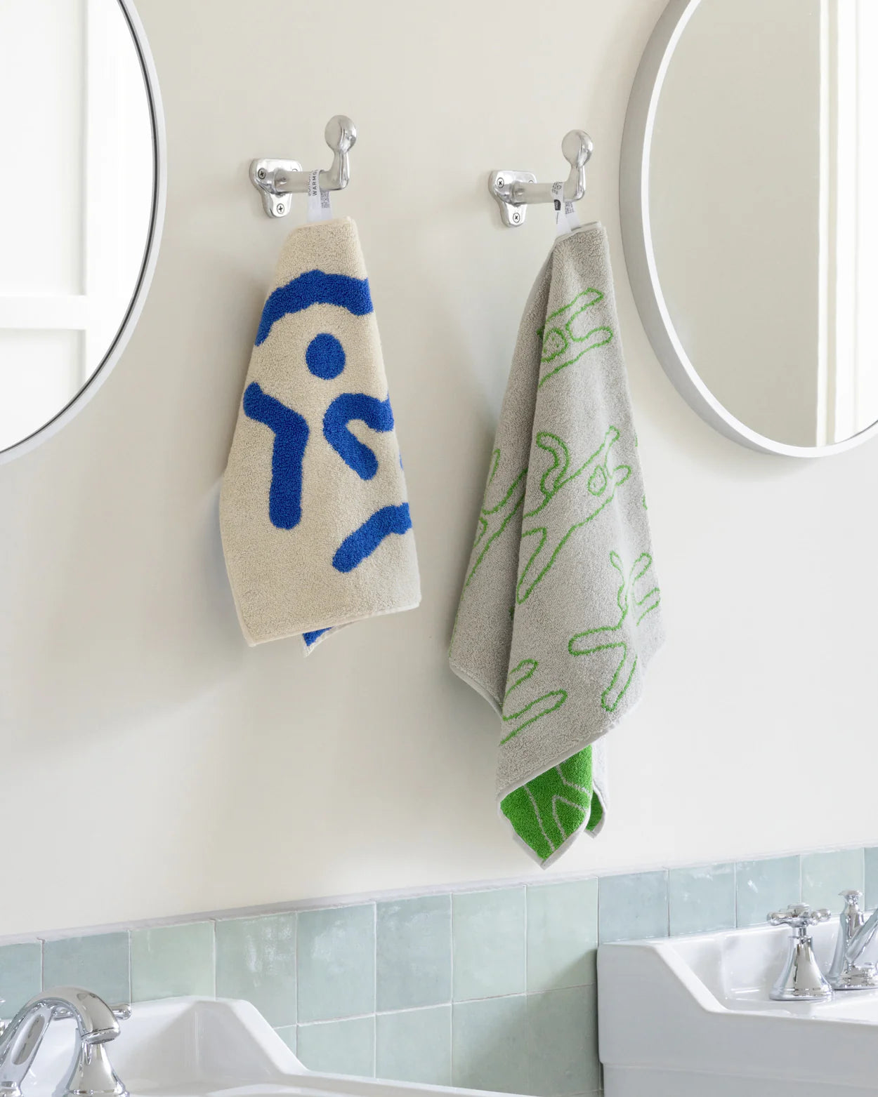 GORILLA HAND TOWEL - BLUE