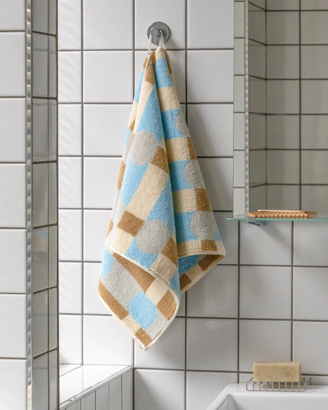 DOT CHECK FACE TOWEL - GREY ON CREAM - Warmgrey Tail