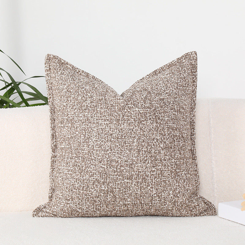 Figure lecture | Pillow | Light Brown Linen