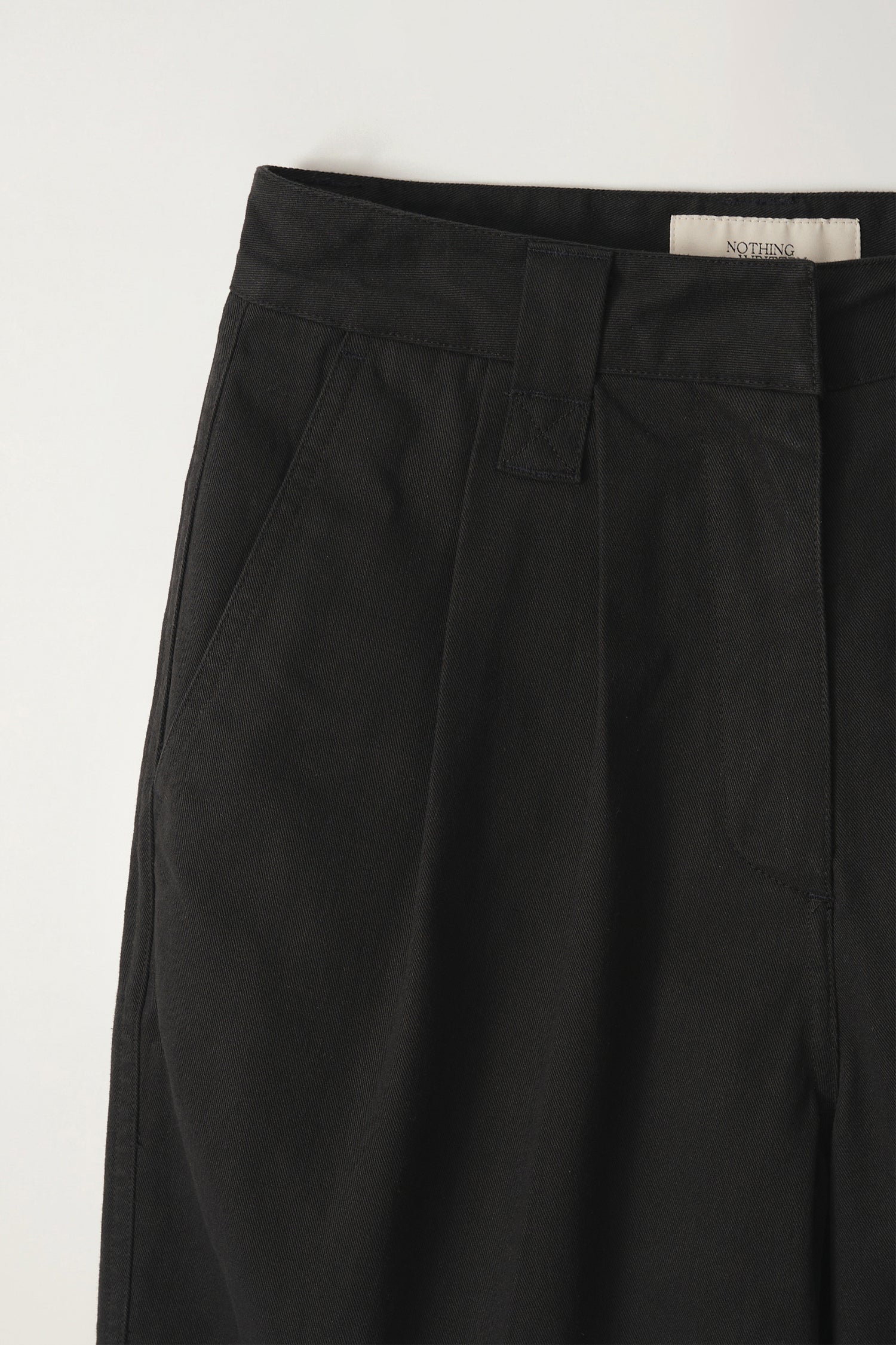 Relaxed cotton bermuda pants black