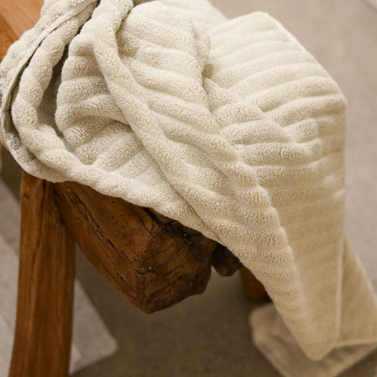 Figure Lecture | Cotton Towel | Bath Towel