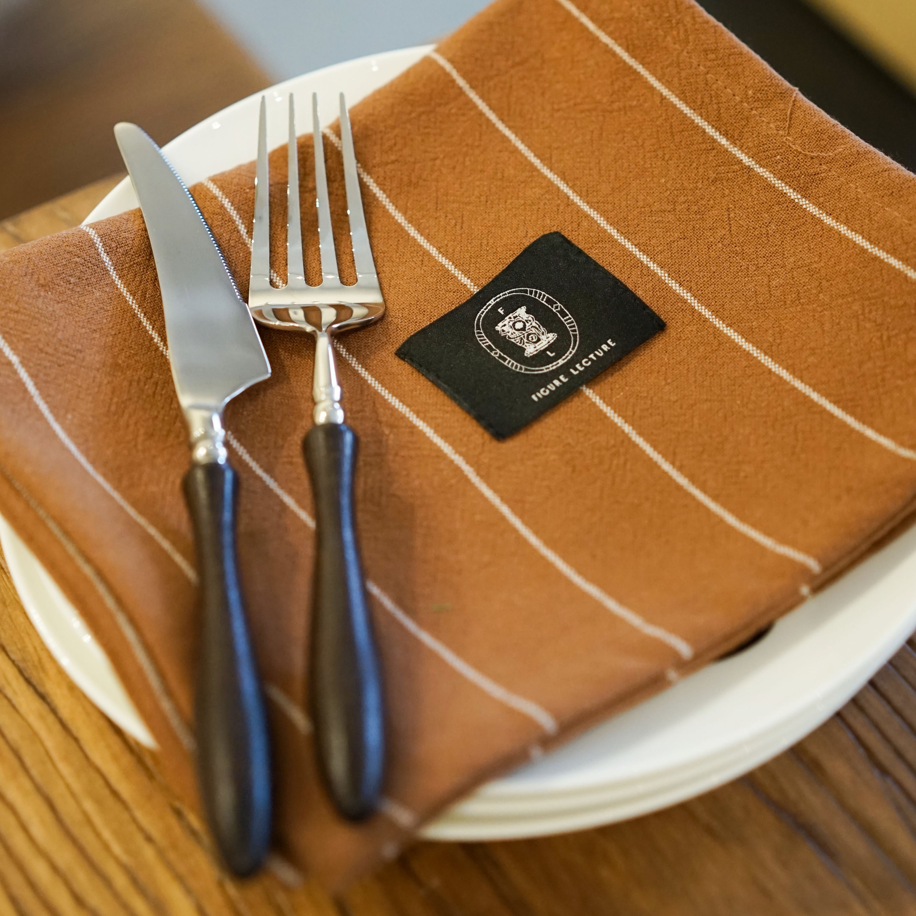 Figure Lecture | Line Tea Towel