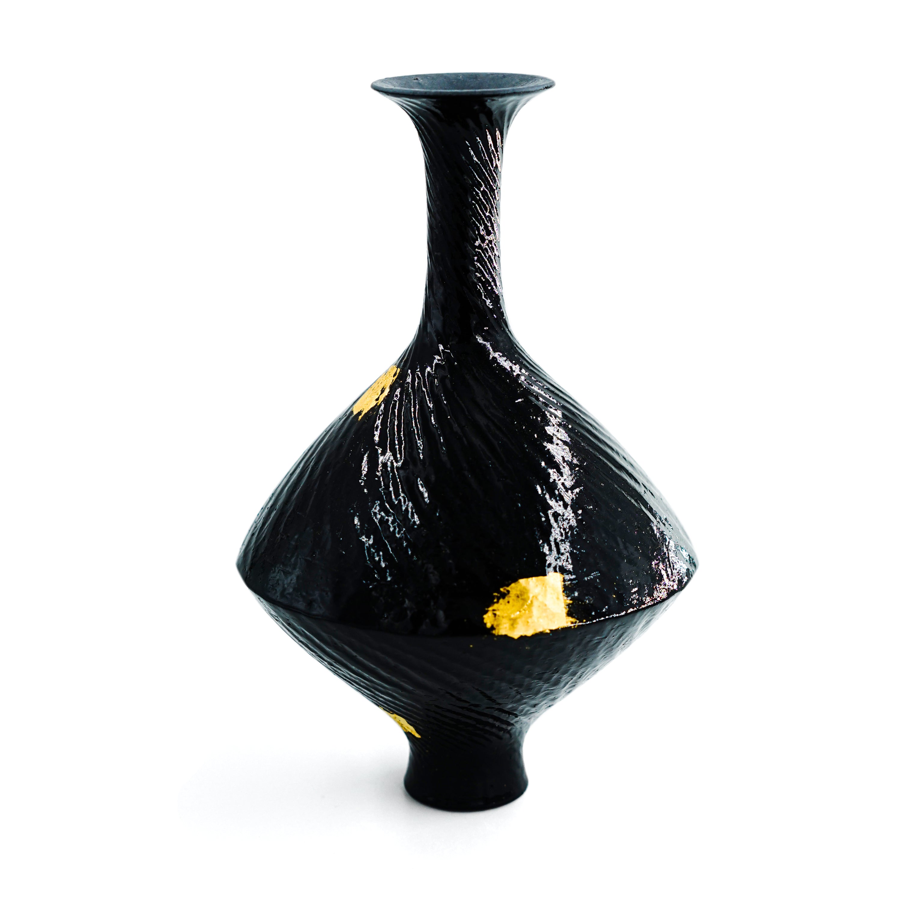 Dadan Ceramic | Lacquer craft vase no.2