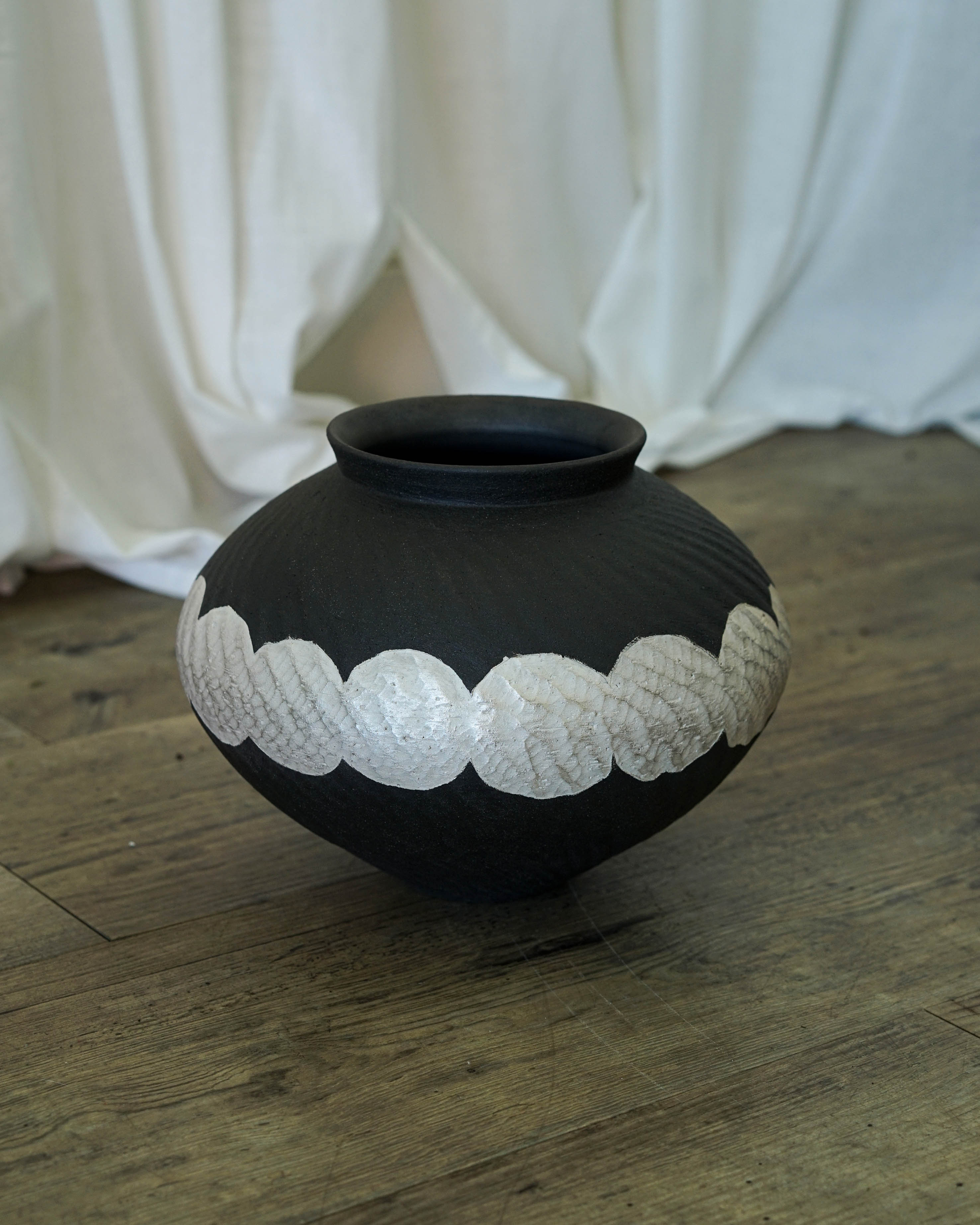 Midnight Black Vase with Silver Speckles