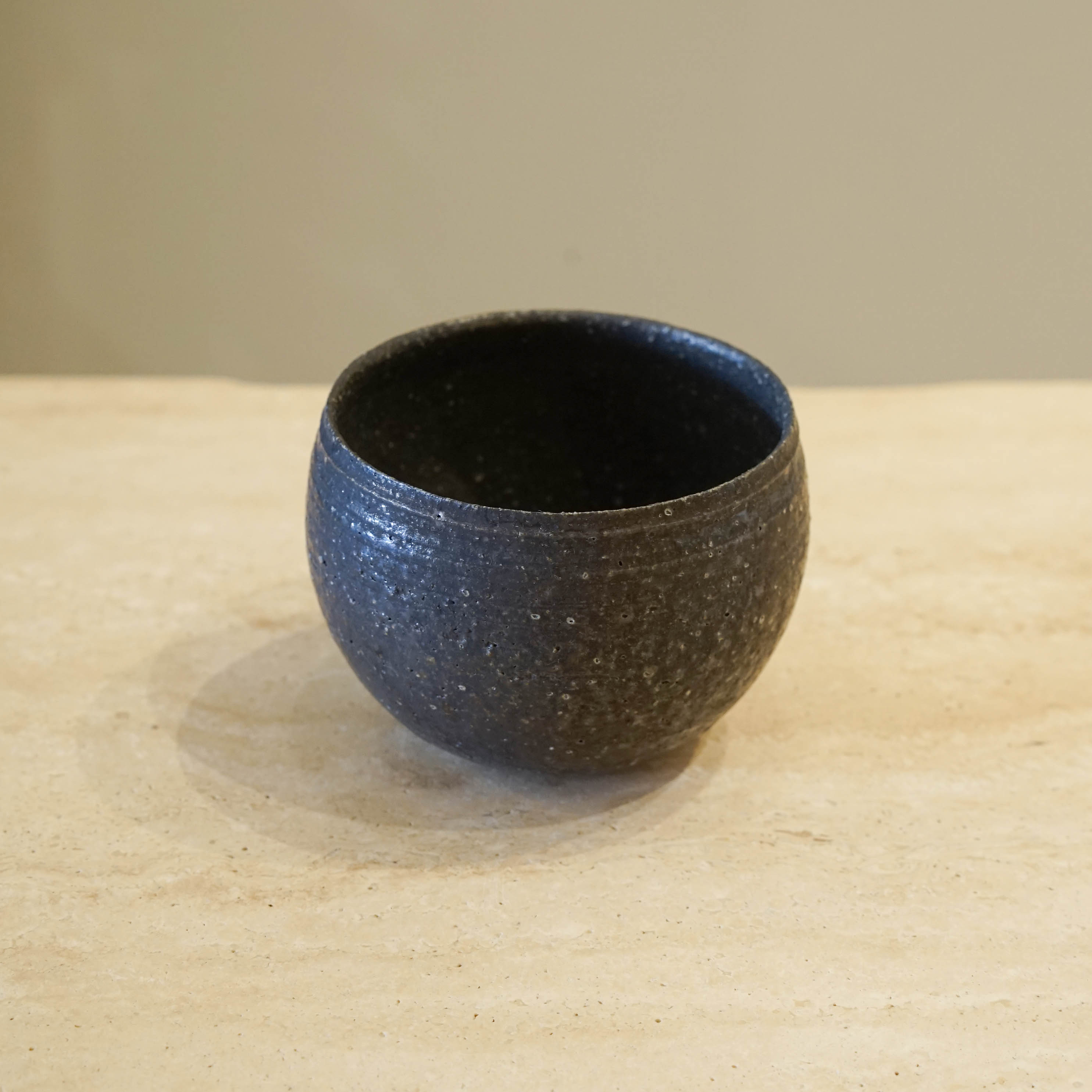 Round Tea Cups - Black