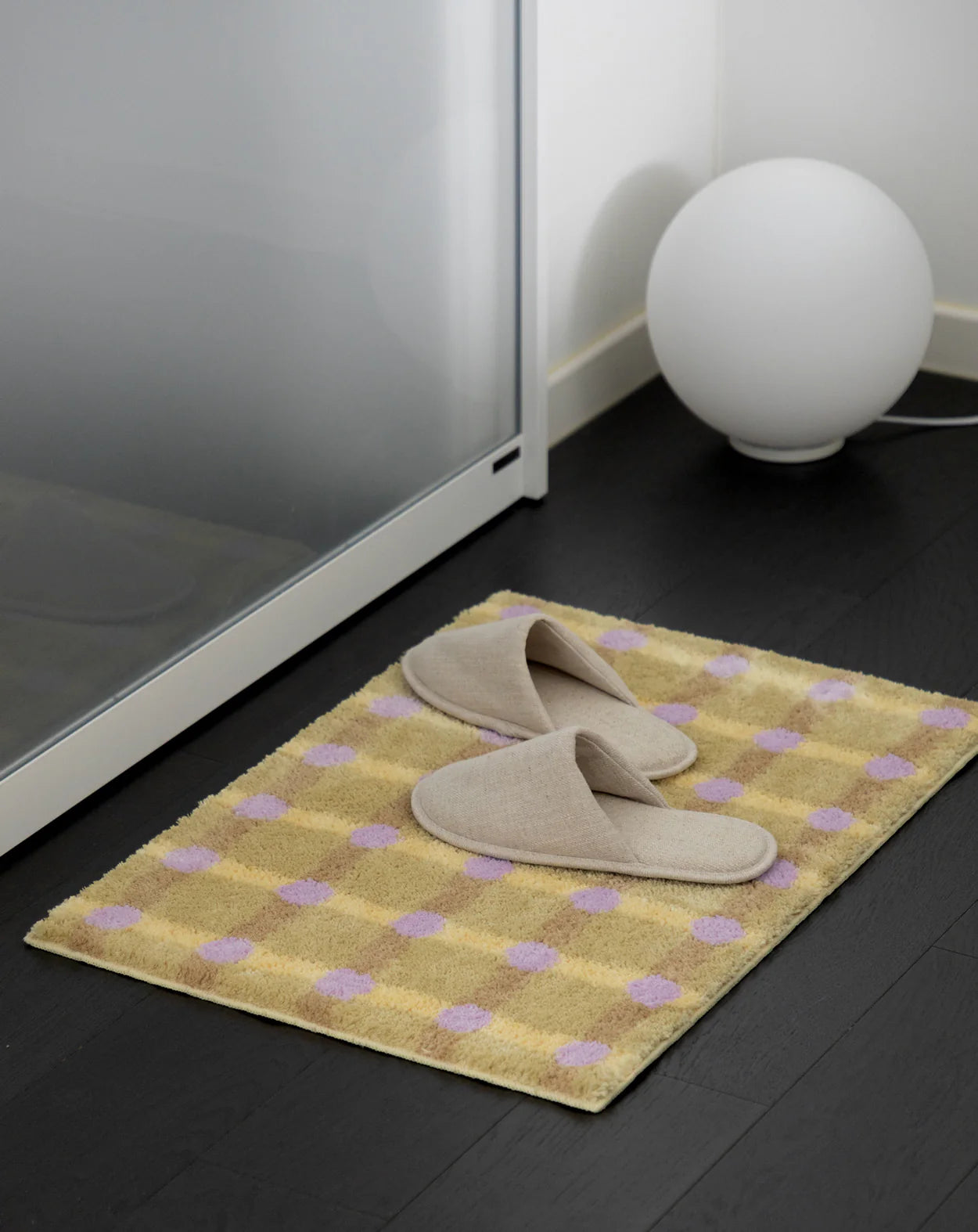 DOT CHECK RUG - Lavender ON SAND 65x45