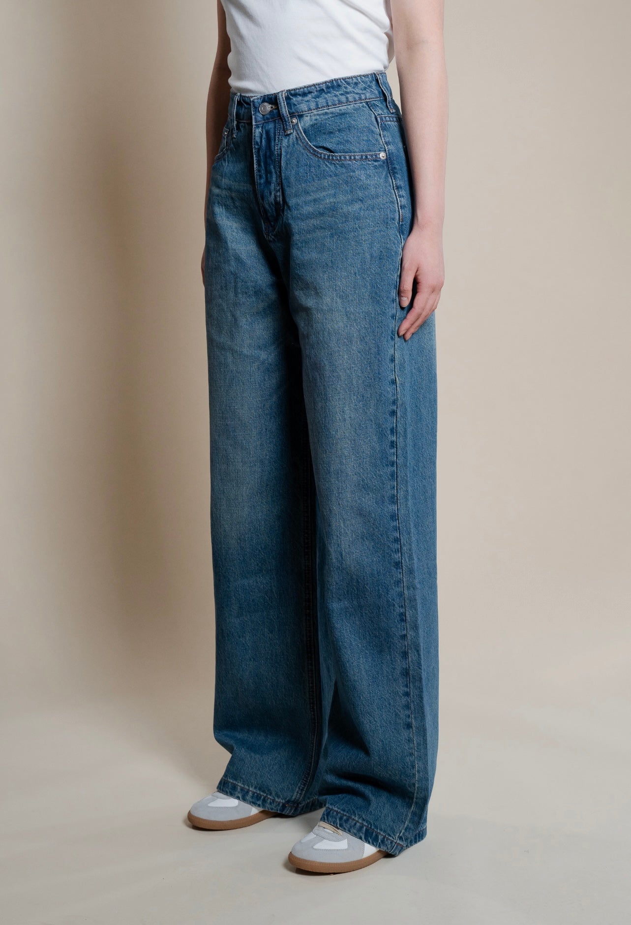 Figure Lecture | Designer Jeans | Blue