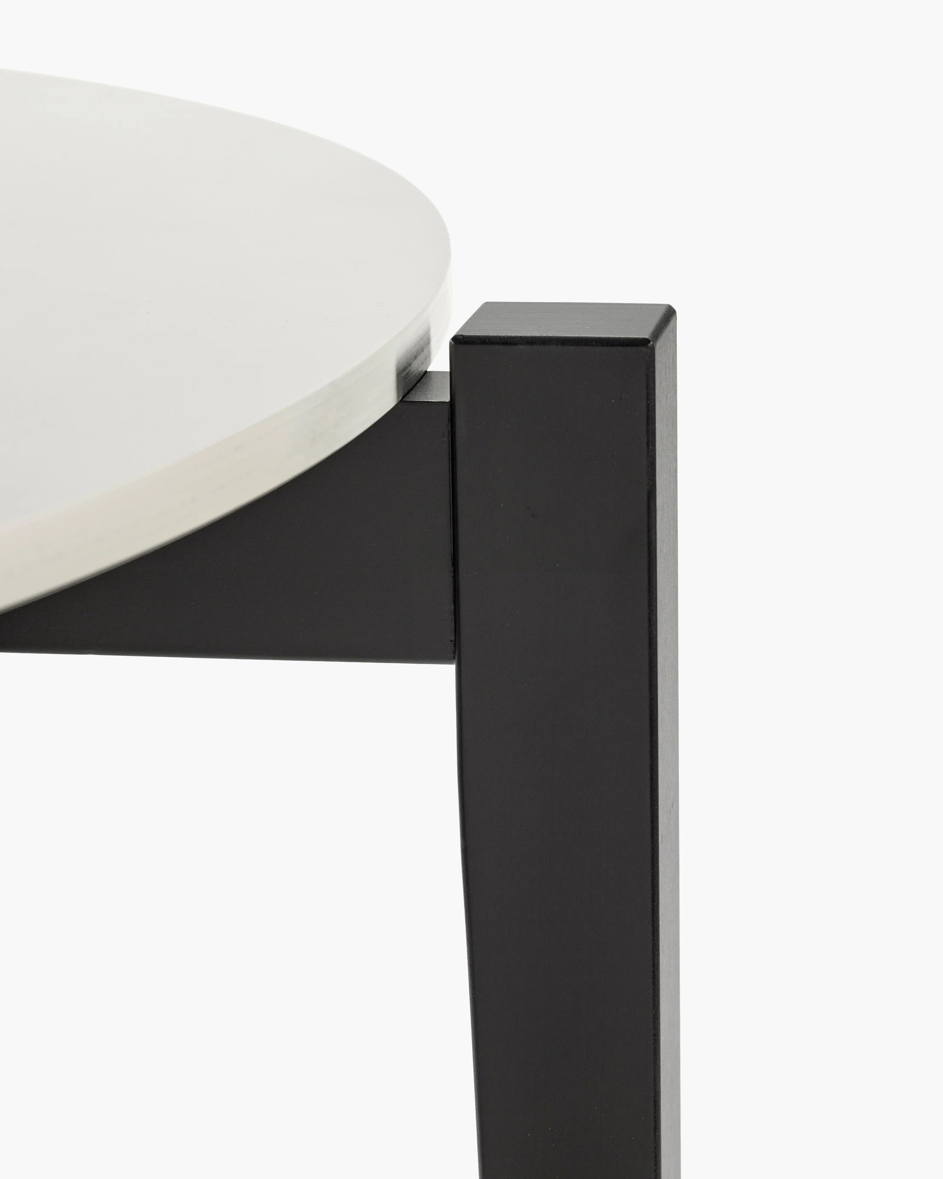 Table round beech black/off-white Eloïs