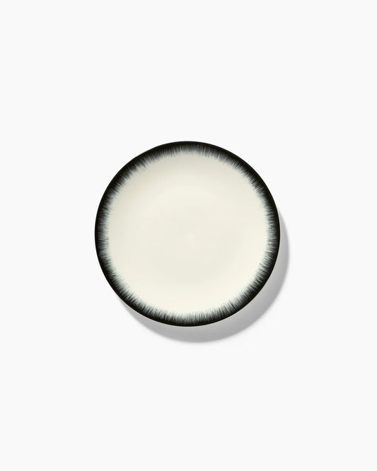 Serax by Ann Demeulemeester |  Breakfast plates set white/black variation 3 Dé