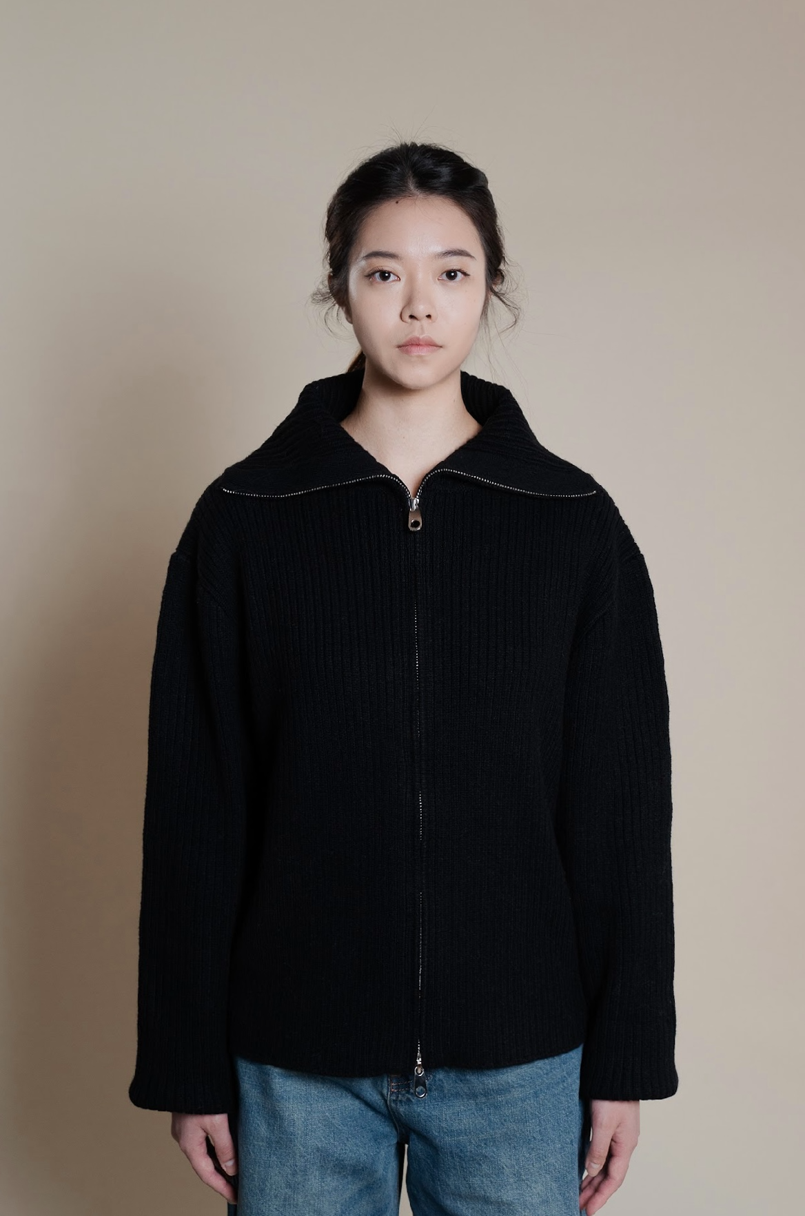 Figure Lecture | Zip cardigan