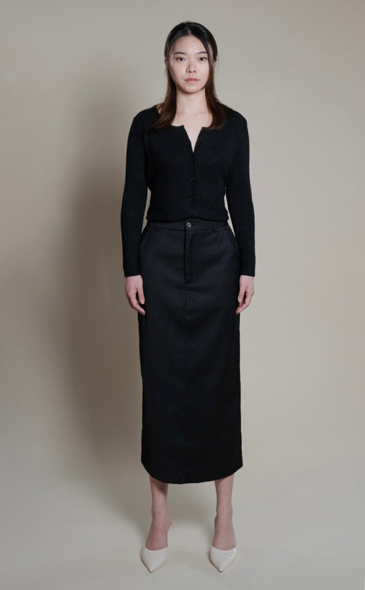 Figure lecture straight black skirt
