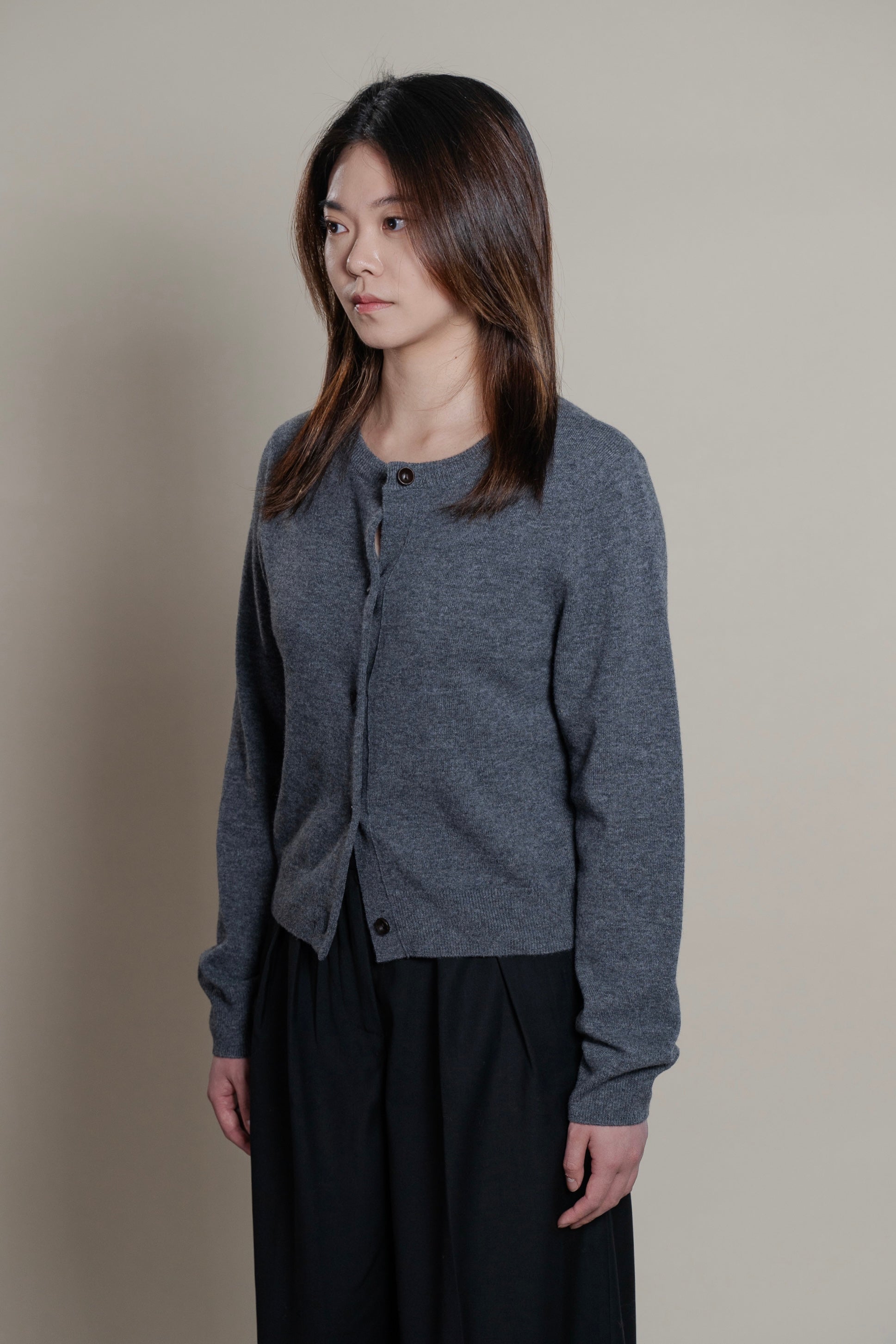 Figure Lecture | wool cardigan | gray