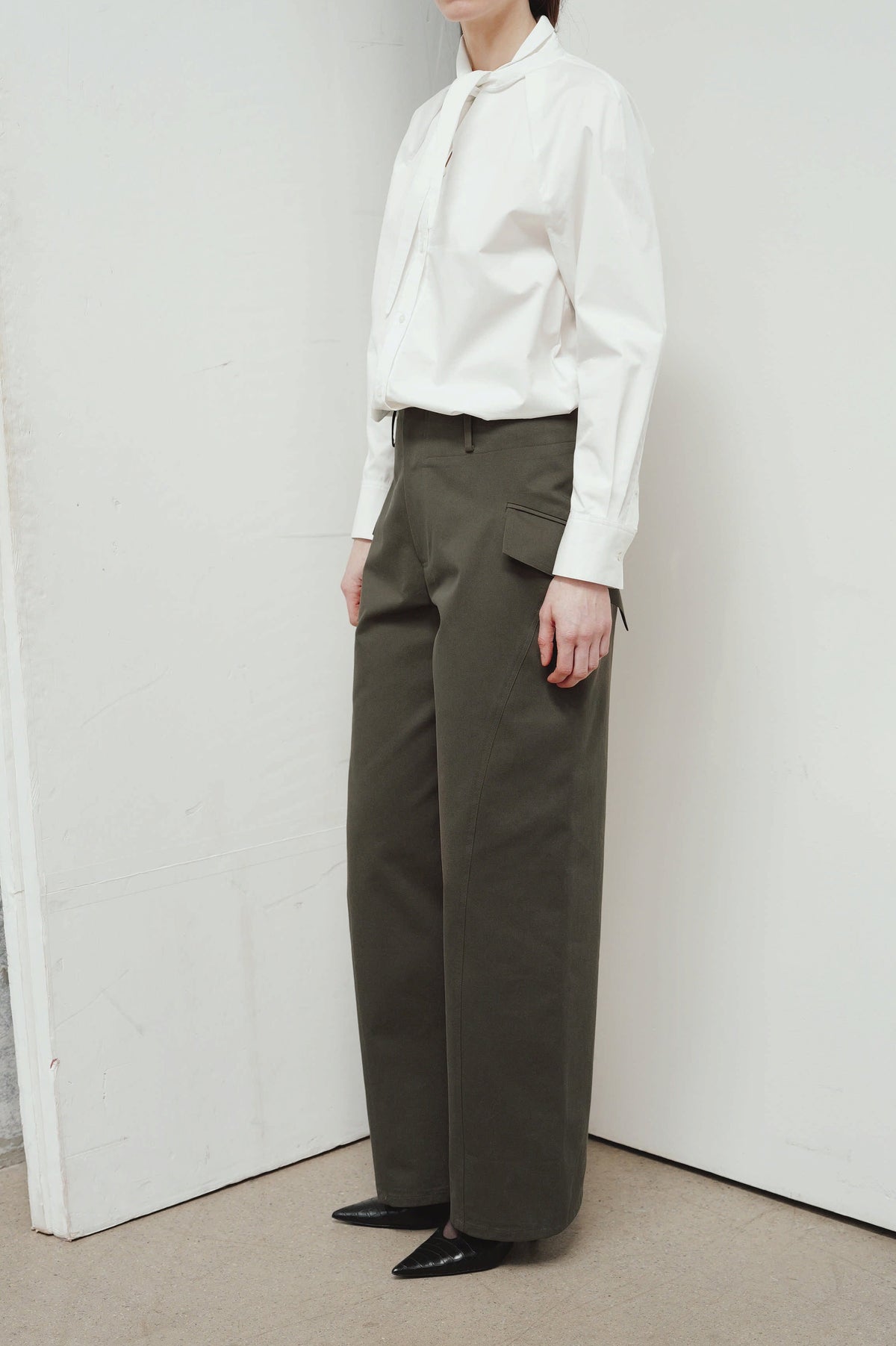 SPIRAL LINE BARREL TROUSERS
