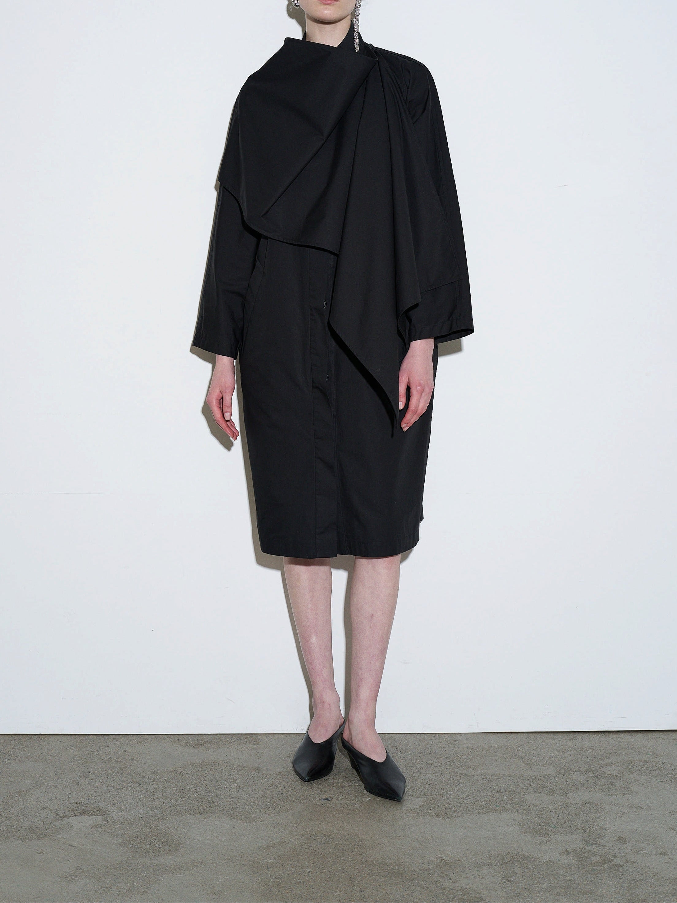 CAPED COAT - Black