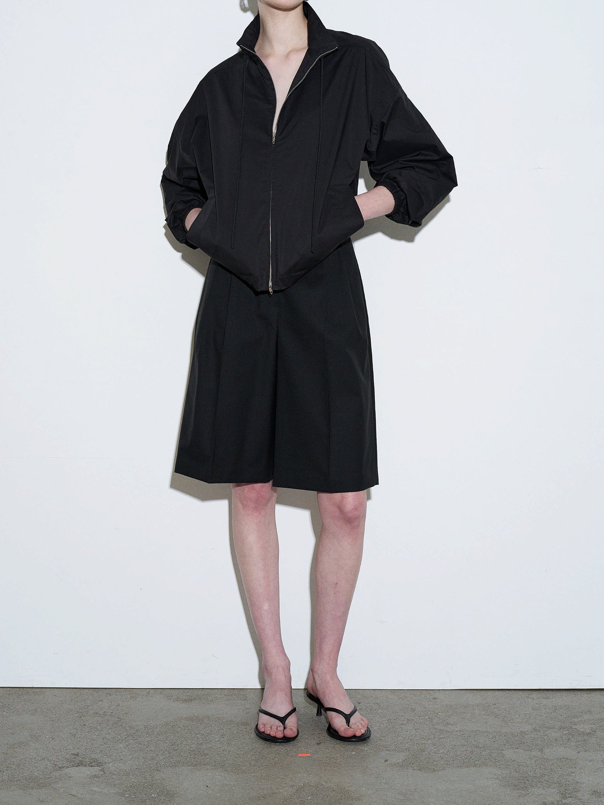 DRAWSTRING NECK JUMPER