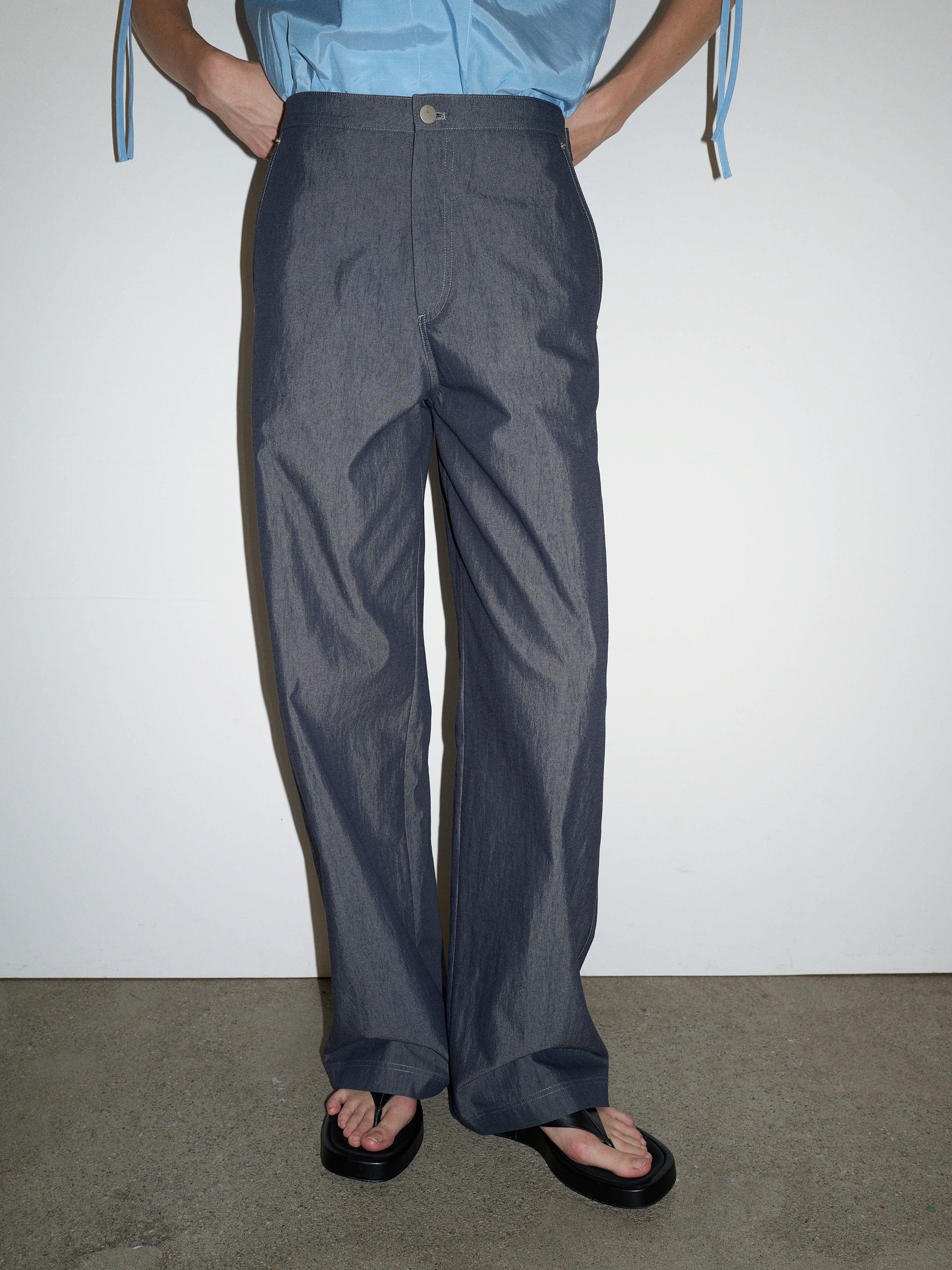 DENIM BARREL TROUSERS