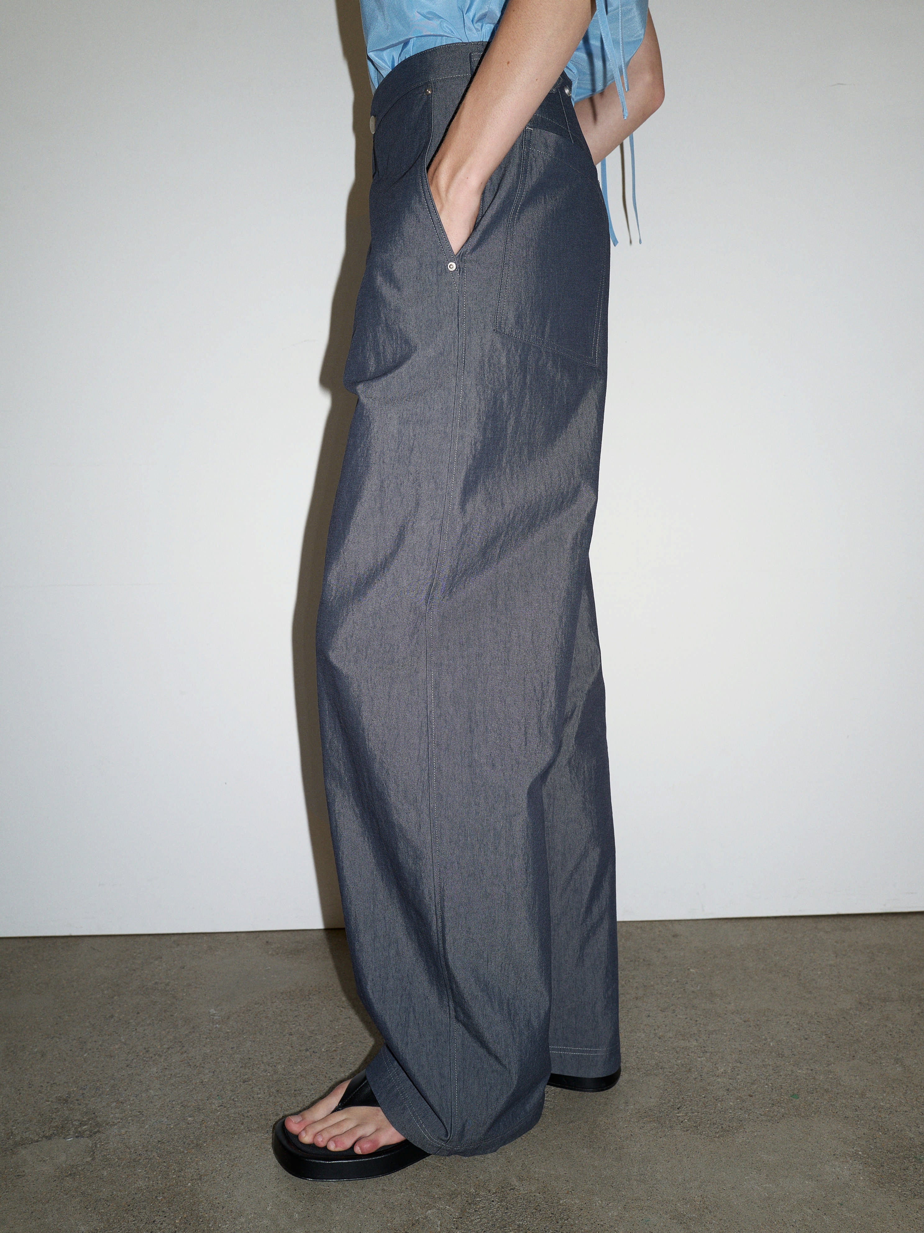 DENIM BARREL TROUSERS