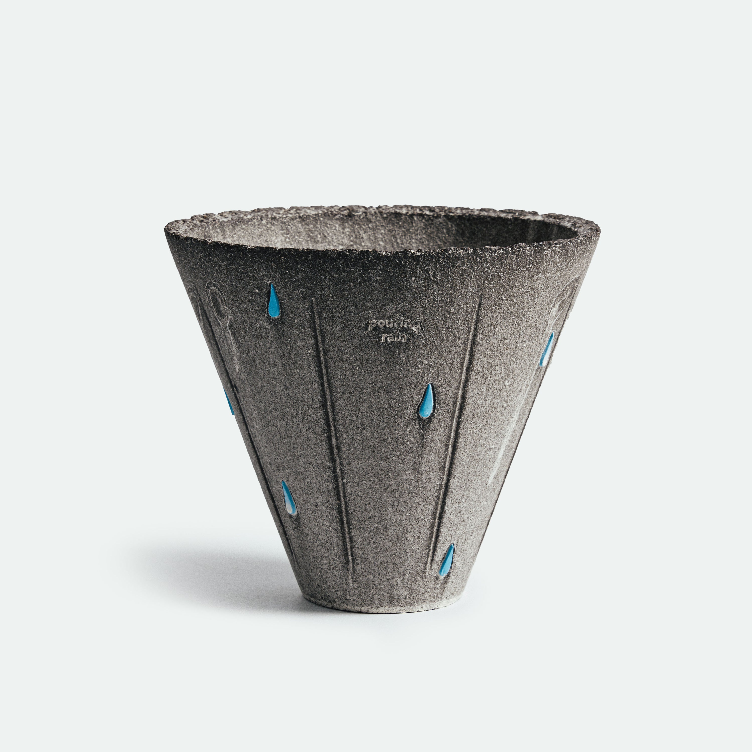 "Pouring Rain" Pot