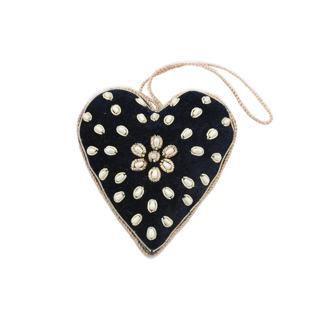 Embroidered pendant - Pearl Heart Regular