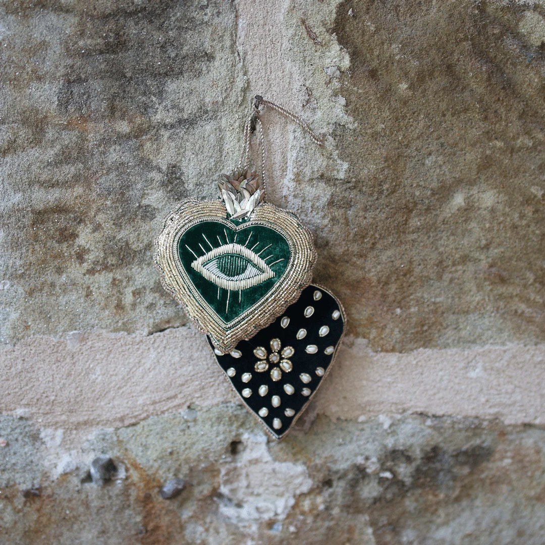 Embroidered pendant - Heart Eye