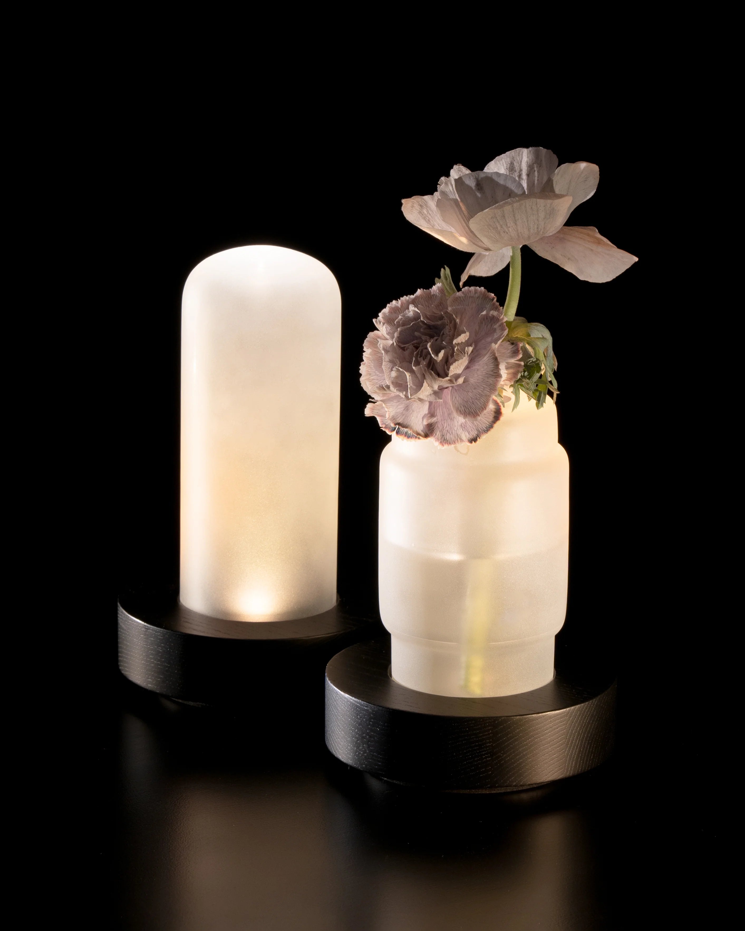 Vase/table lamp black white Luce
